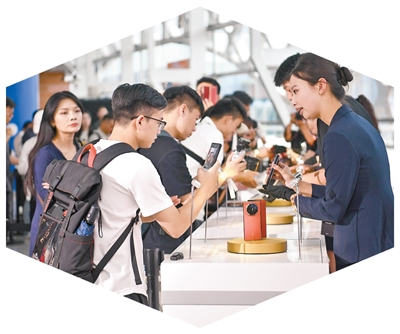 资深的配资知识网 中国消费向新而行丨今天，消费升级能改变什么